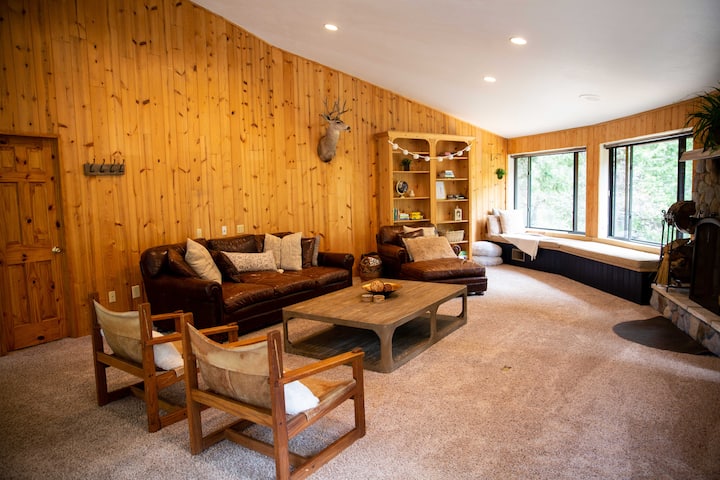Living space with fireplace